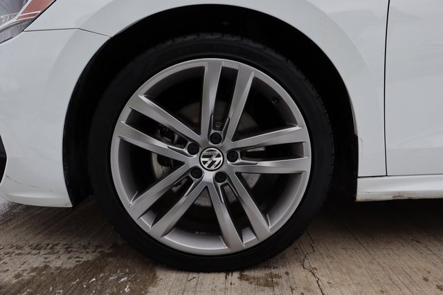 Used 2021 Volkswagen Passat 2.0T R-Line image 27