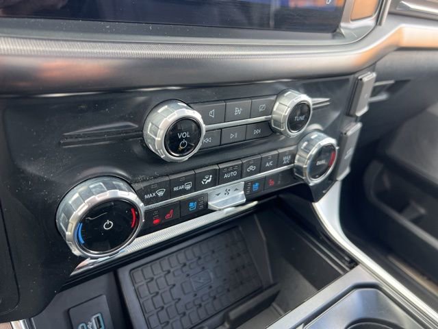 Certified 2023 Ford F150 Platinum w/ Equipment Group 701A High image 17