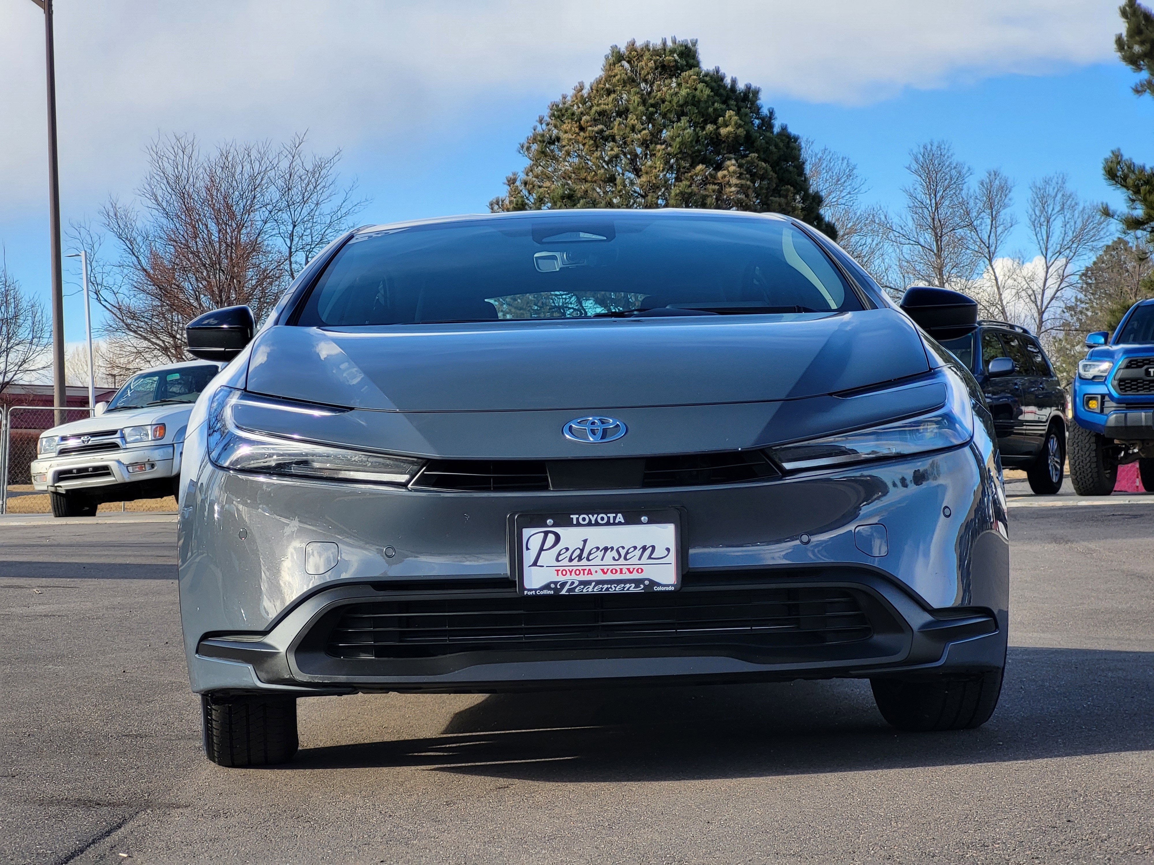 Used 2025 Toyota Prius LE image 2