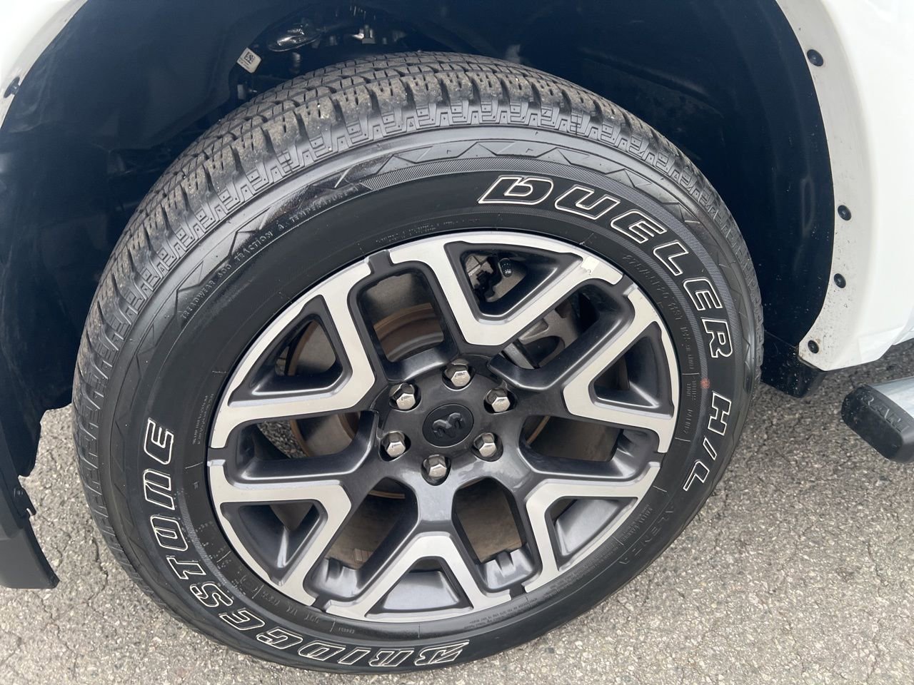 Used 2025 RAM 1500 Laramie w/ Sport Appearance Package image 11