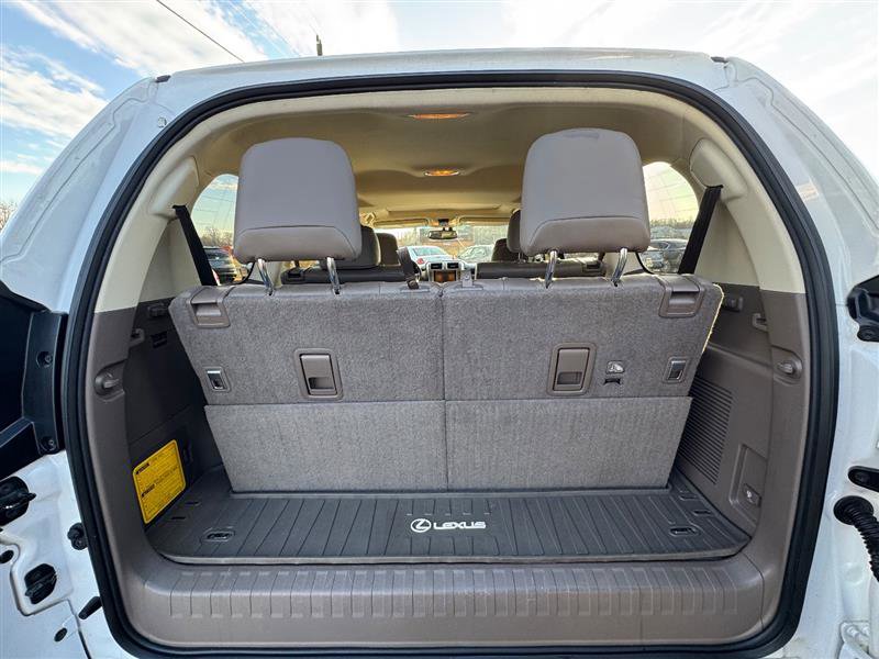 Used 2019 Lexus GX 460 image 38