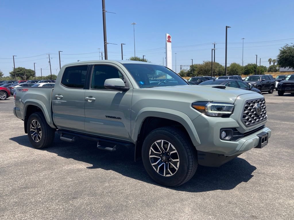 Certified 2023 Toyota Tacoma TRD Sport w/ Technology Package AWD/4WD image 3