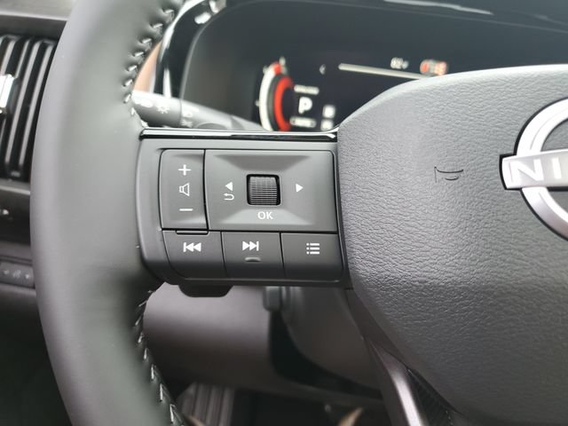 New 2026 Nissan Pathfinder Platinum AWD/4WD image 24