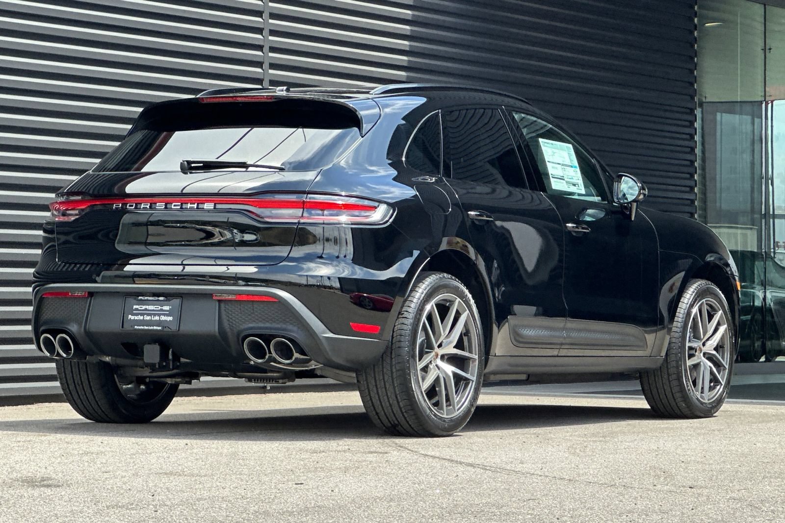 New 2026 Porsche Macan AWD/4WD image 8