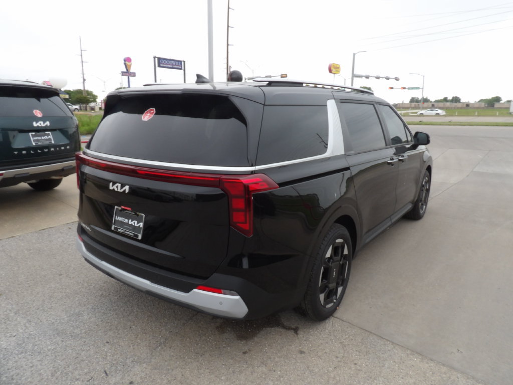 New 2026 Kia Carnival EX FWD image 6