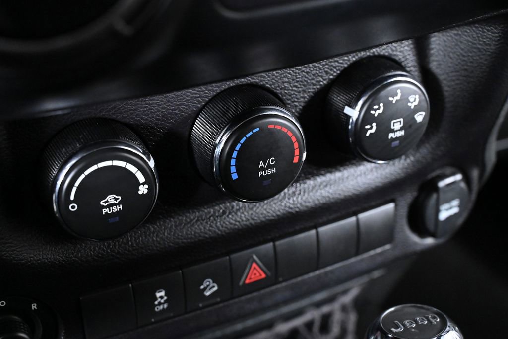 Used 2018 Jeep Wrangler Unlimited Sport S image 17