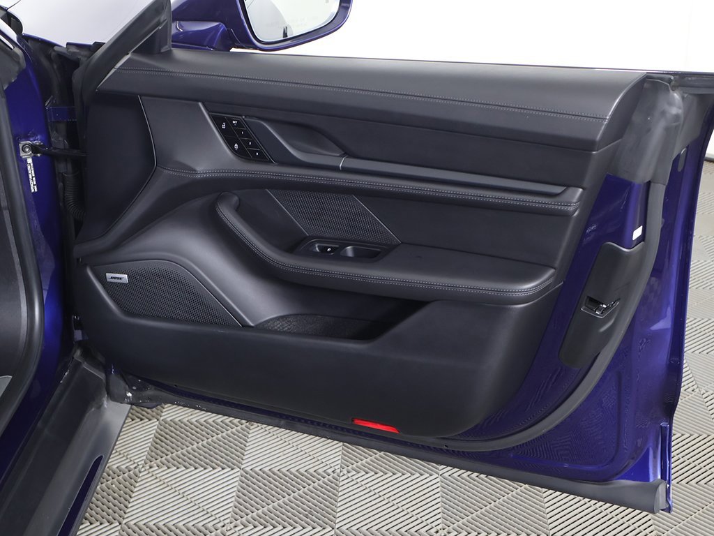 Used 2021 Porsche Taycan Turbo image 28