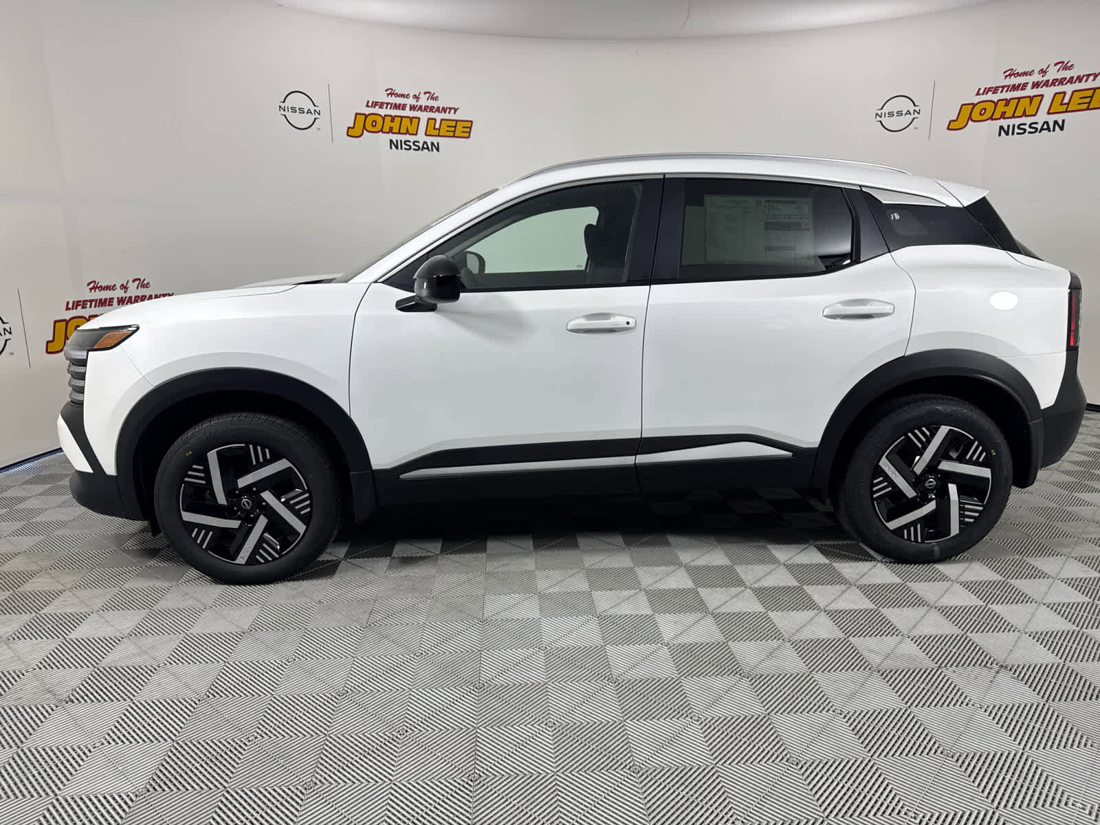 New 2026 Nissan Kicks SV image 2