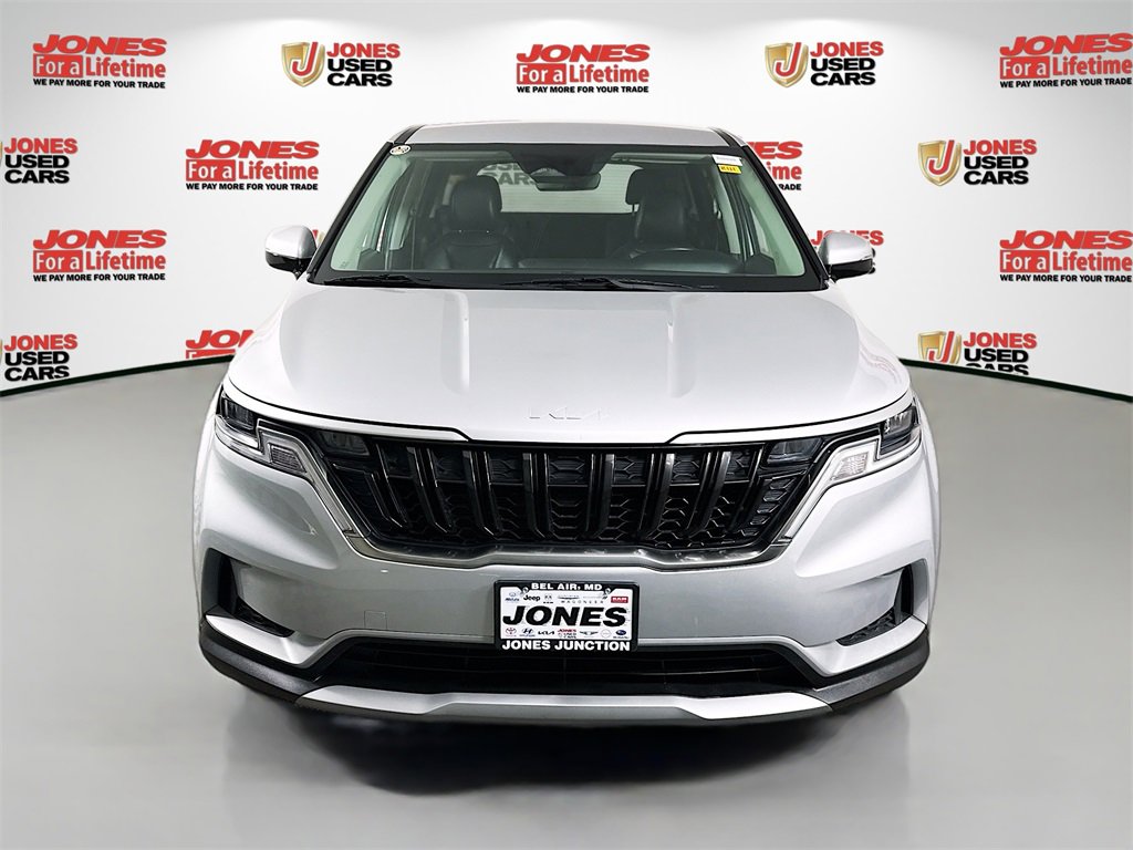 Used 2023 Kia Carnival LX image 12