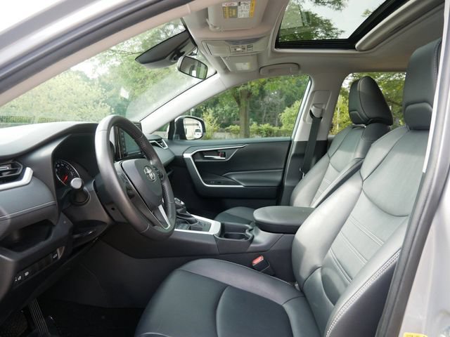 Used 2021 Toyota RAV4 XLE Premium AWD/4WD image 8
