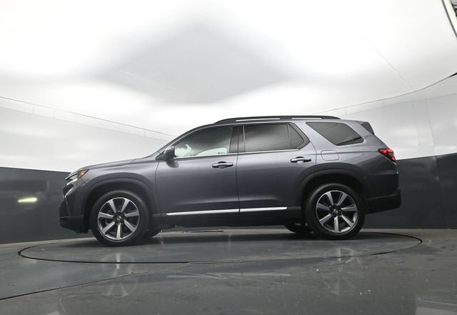 Used 2023 Honda Pilot Elite image 25