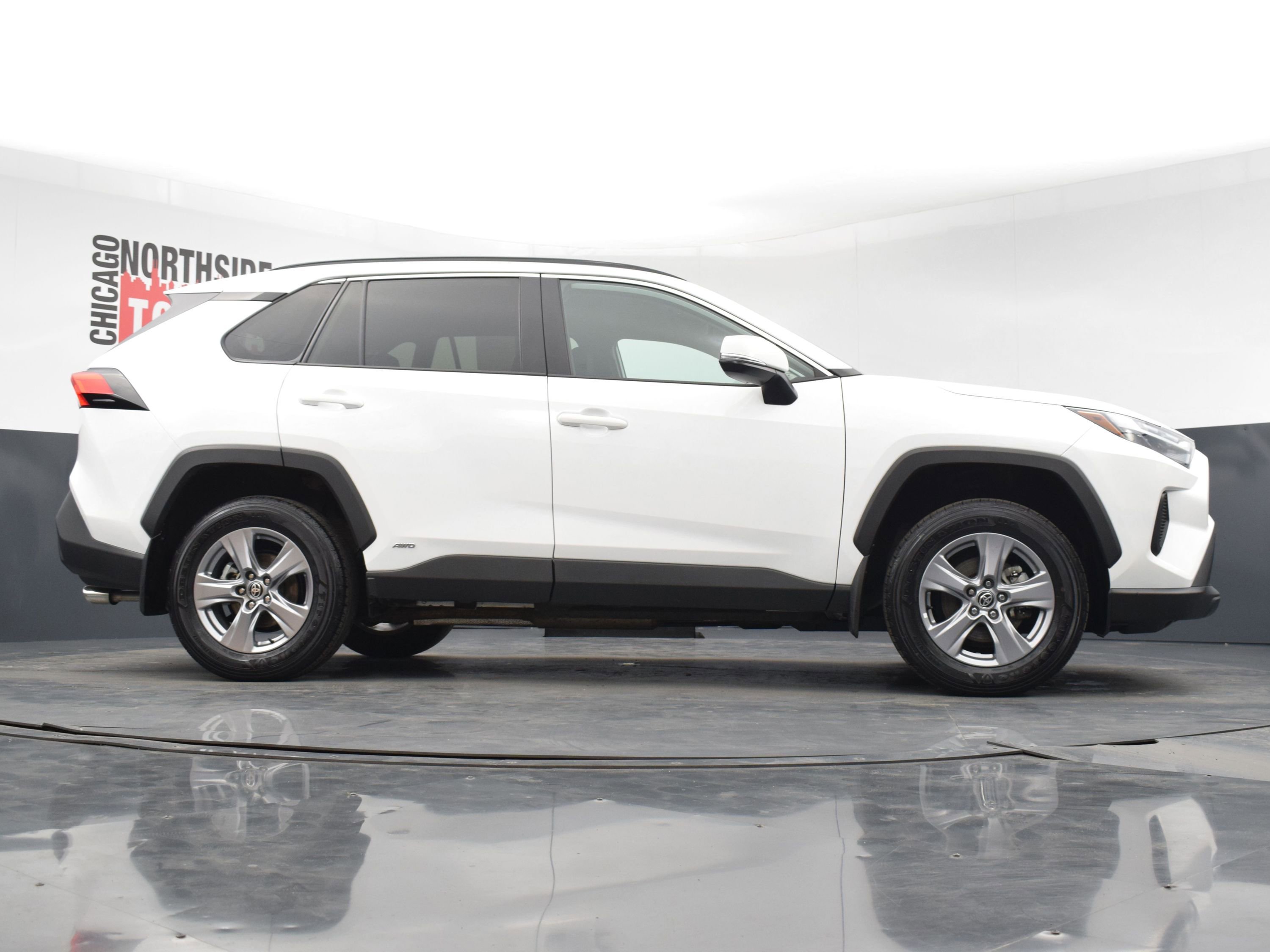 Used 2022 Toyota RAV4 XLE image 27