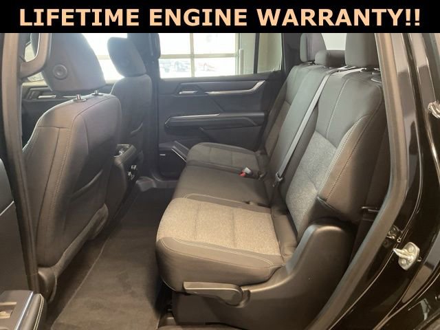 Used 2025 GMC Acadia Elevation image 31