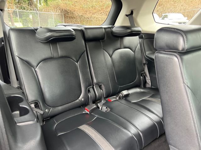 Used 2025 Honda Pilot EX-L image 13