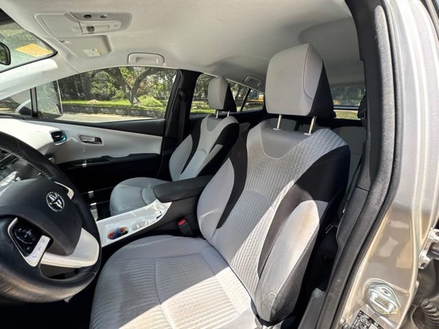 Used 2016 Toyota Prius Three FWD image 10