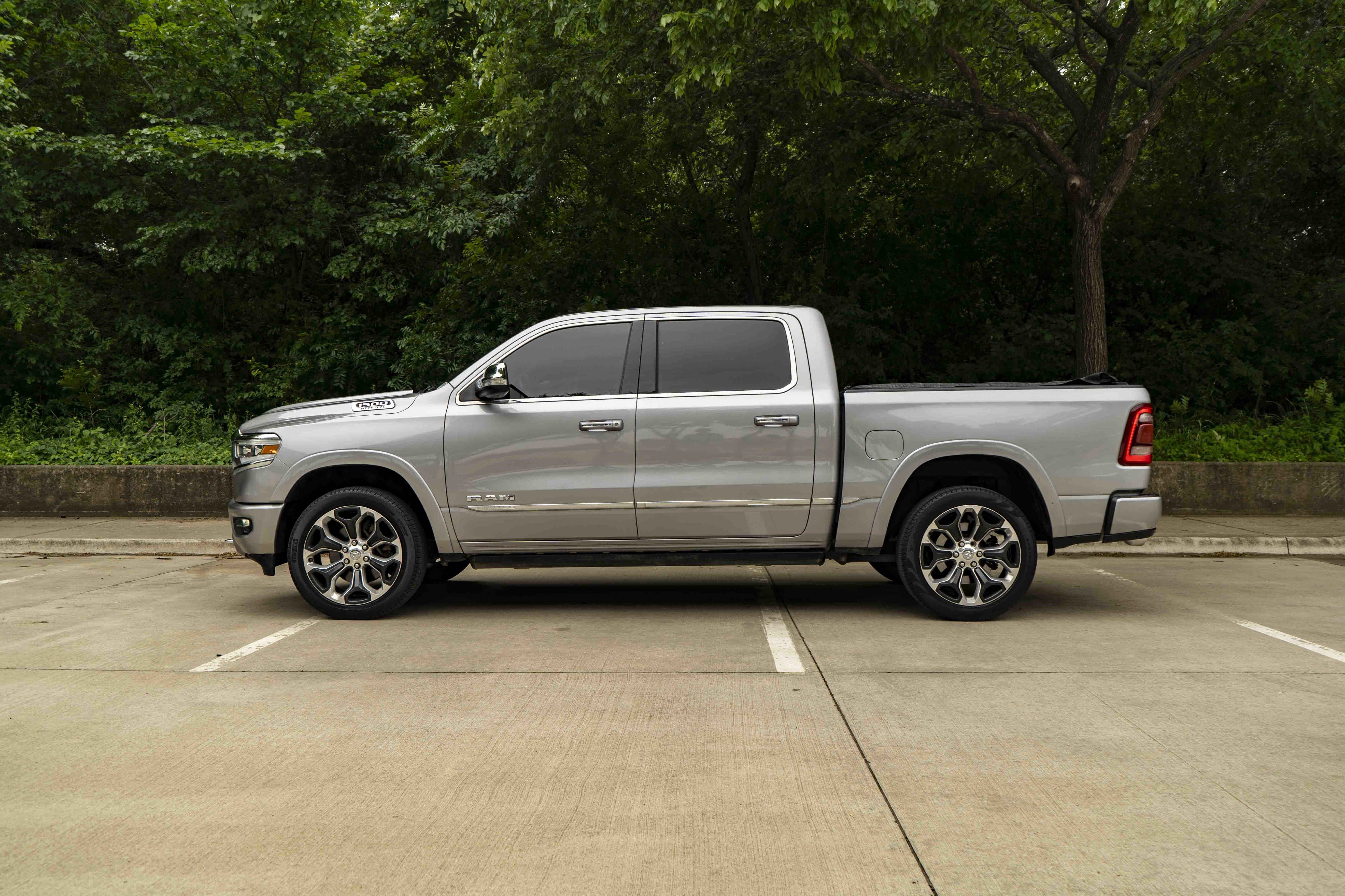 Used 2019 RAM 1500 Limited w/ Advanced Safety Group RWD image 6