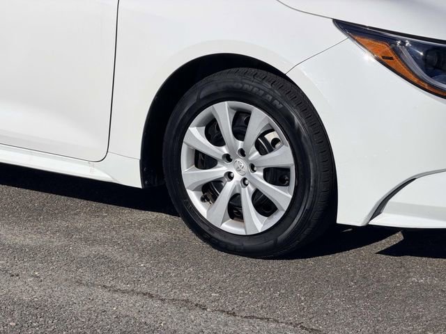 Used 2024 Toyota Corolla LE image 9