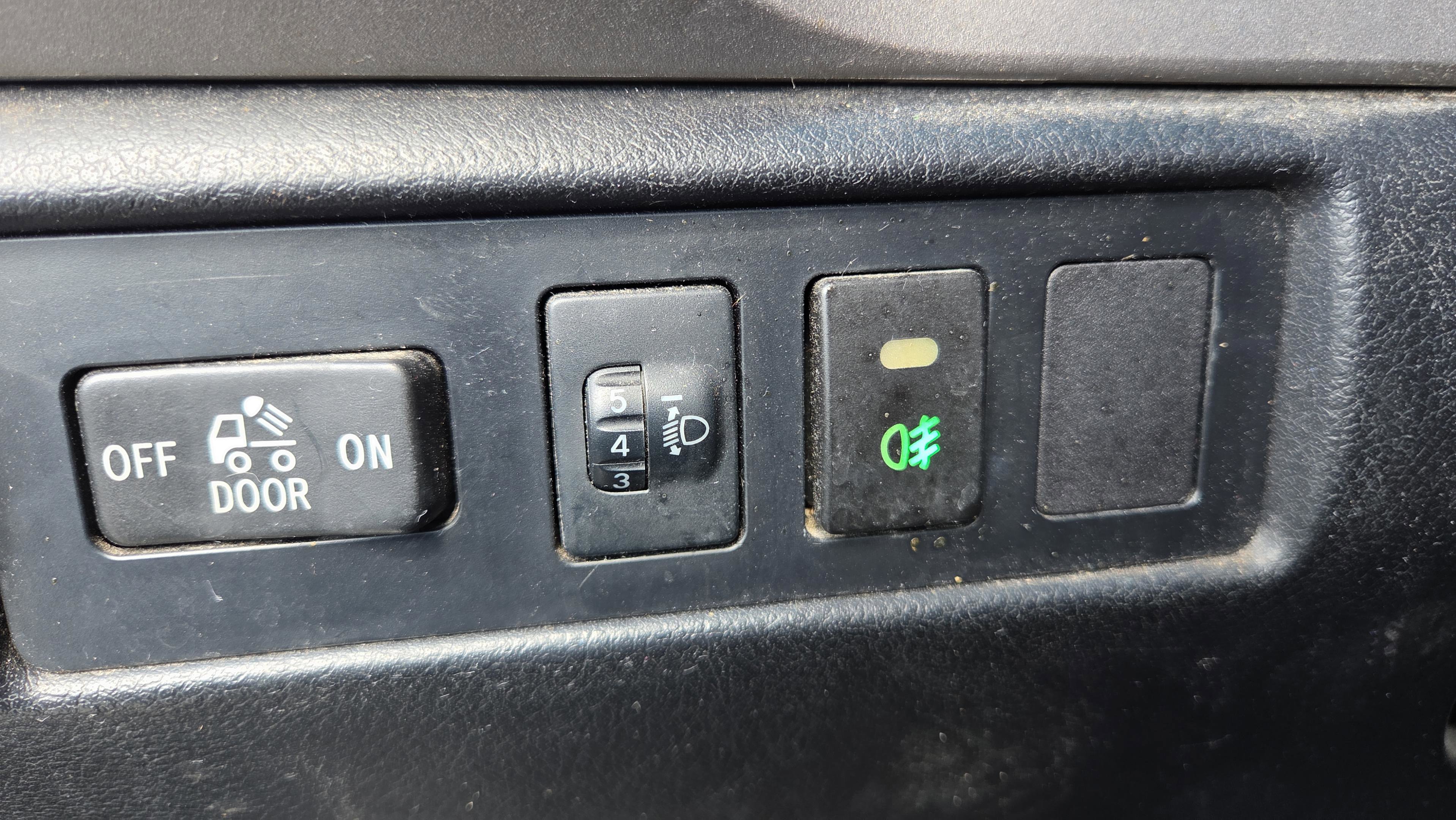 Used 2013 Toyota Tundra 2WD Double Cab image 31