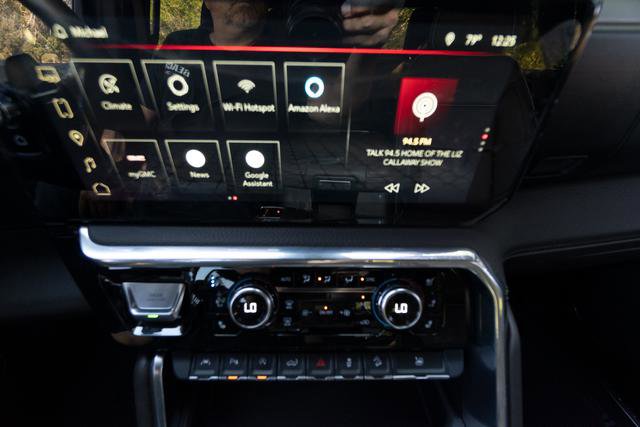 Used 2023 GMC Sierra 1500 Denali w/ Denali Reserve Package image 26