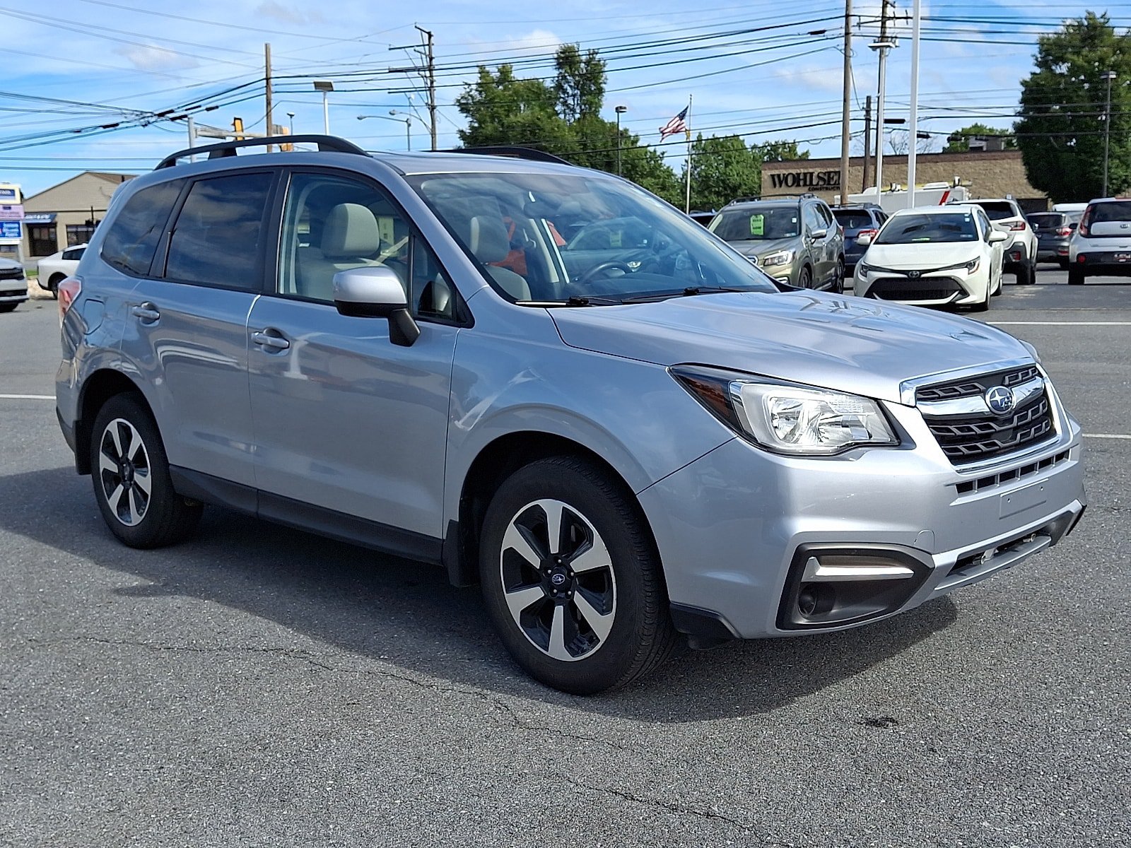 Used 2017 Subaru Forester 2.5i Premium w/ All-Weather Package AWD/4WD image 3