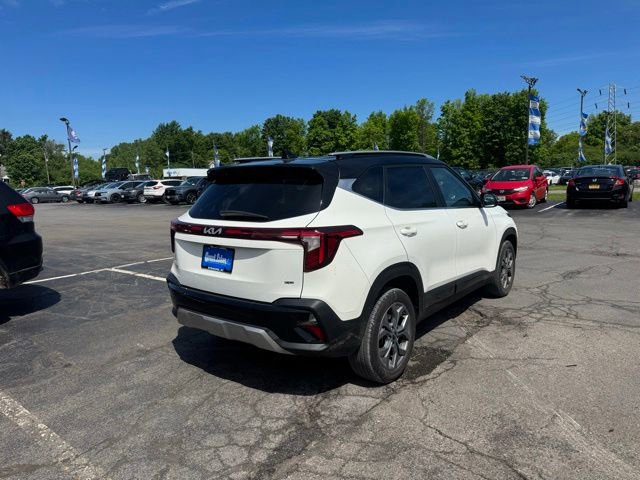 Used 2024 Kia Seltos S AWD/4WD image 2
