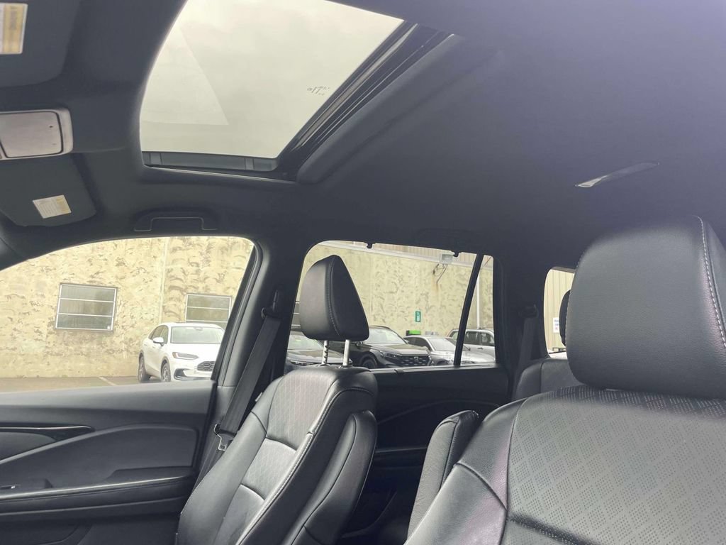 Certified 2021 Honda Passport Touring image 21
