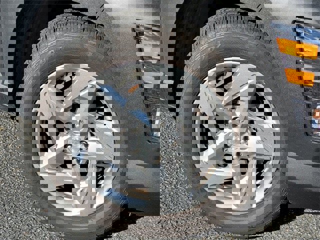 Certified 2024 Hyundai Kona SE image 9