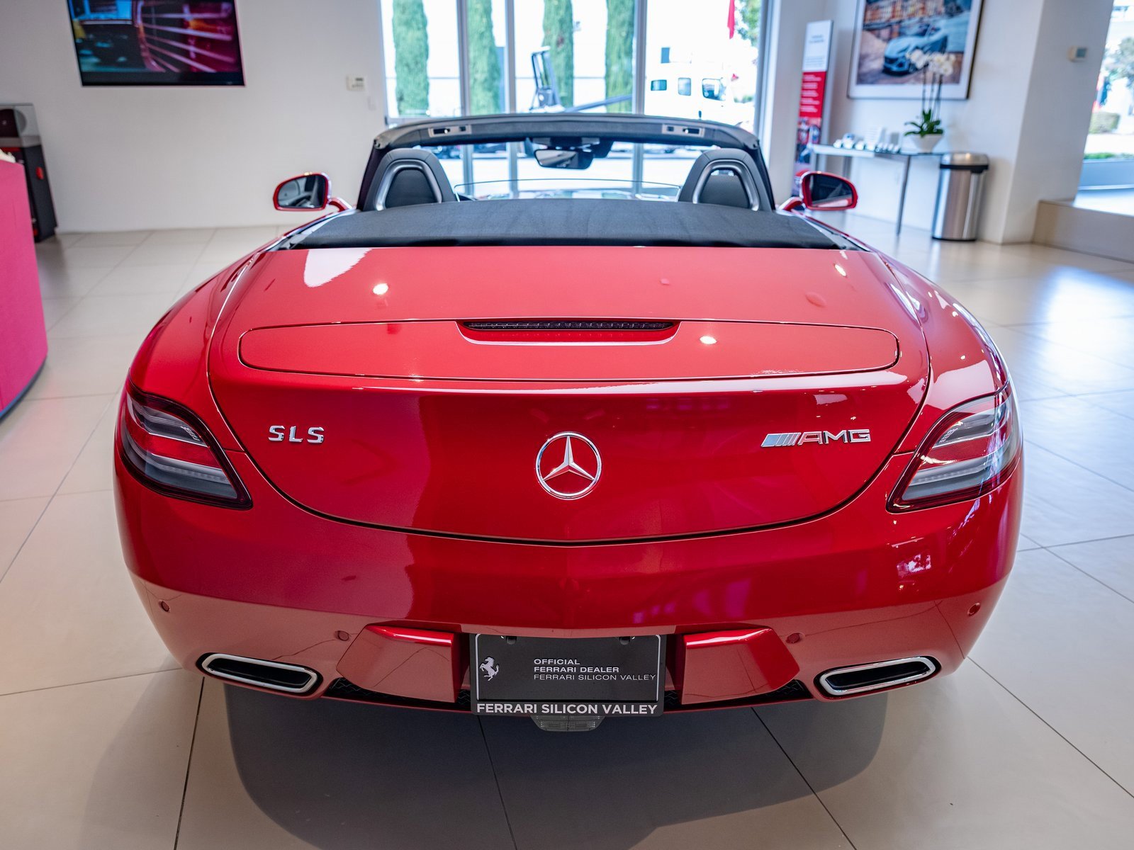 Used 2012 Mercedes-Benz SLS AMG Roadster image 5