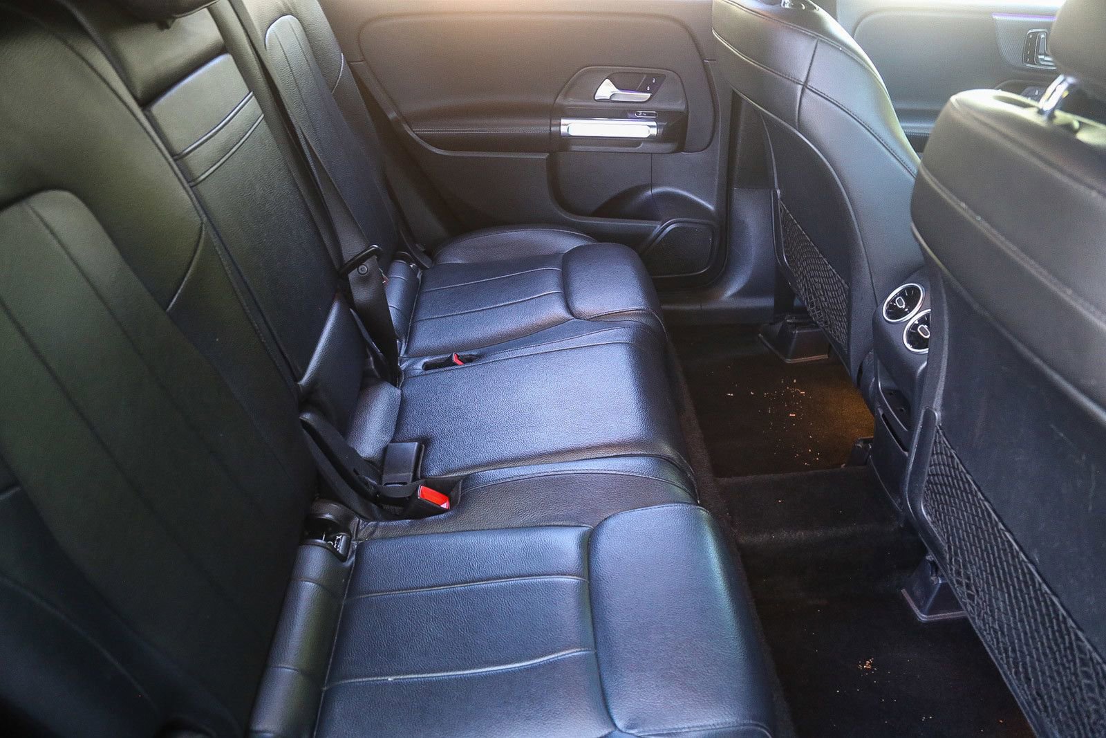 Used 2021 Mercedes-Benz GLB 250 4MATIC image 16