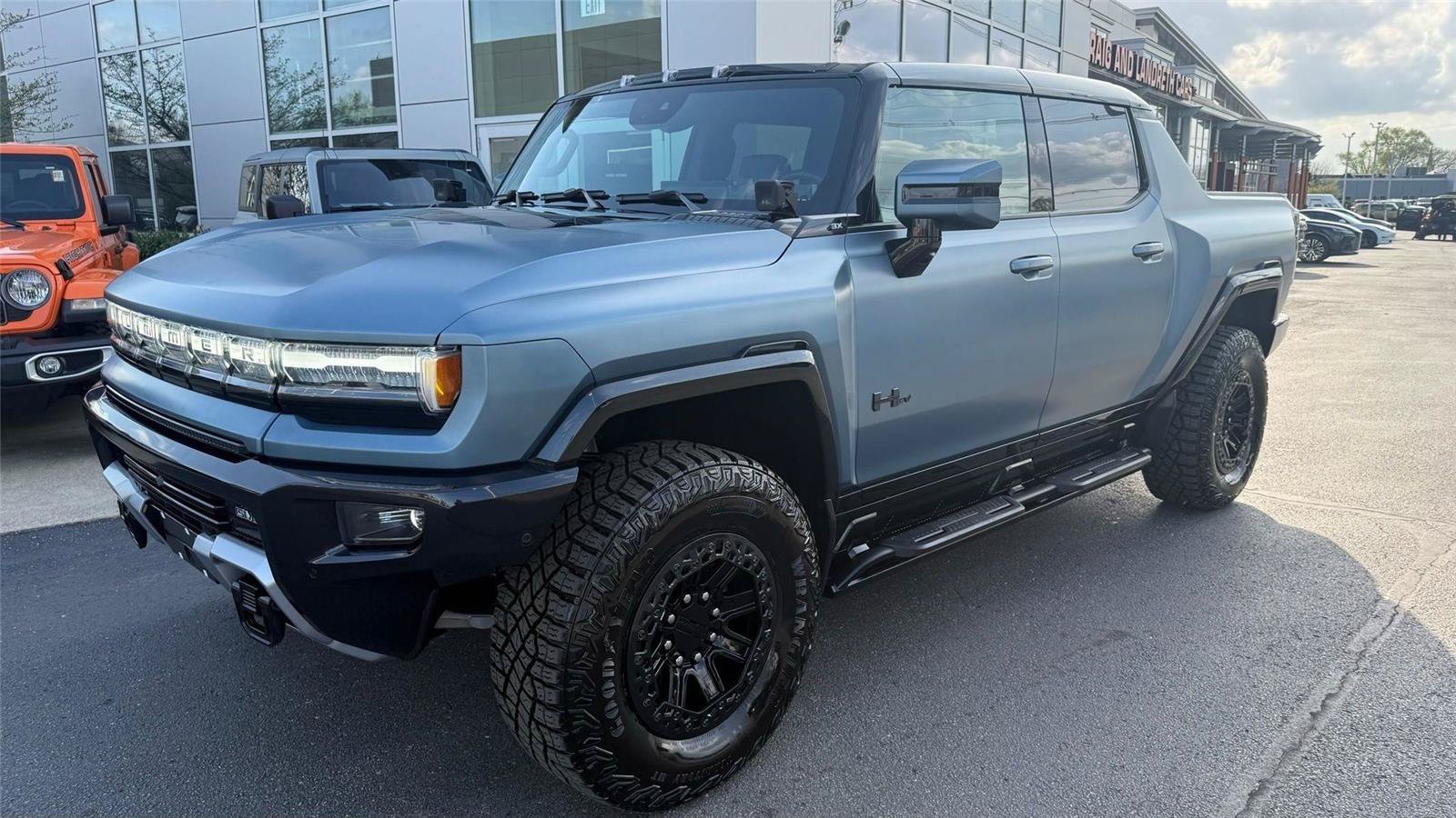 Used 2024 GMC Hummer EV 3X w/ Omega Edition AWD/4WD image 11
