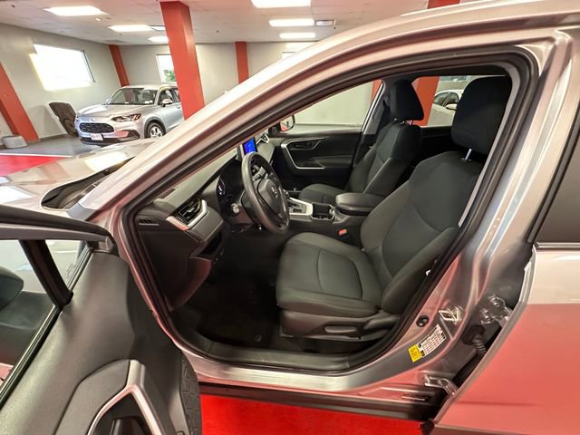 Certified 2023 Toyota RAV4 LE AWD/4WD image 9