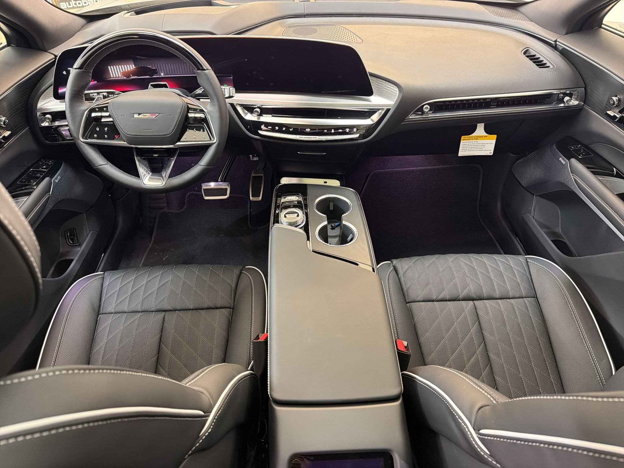 New 2026 Cadillac Lyriq V image 16