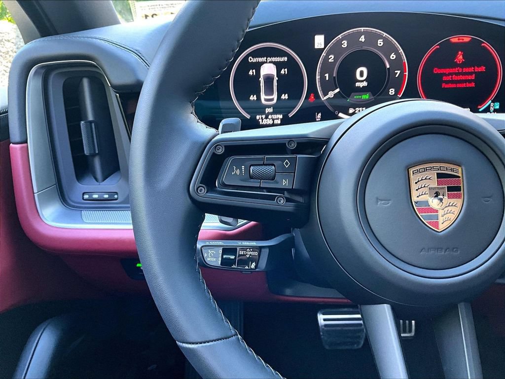 Certified 2026 Porsche Cayenne E-Hybrid Coupe AWD/4WD image 23