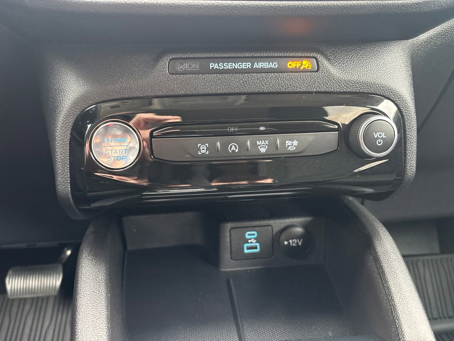 Used 2023 Ford Escape Active w/ Tech Pack #1 AWD/4WD image 22