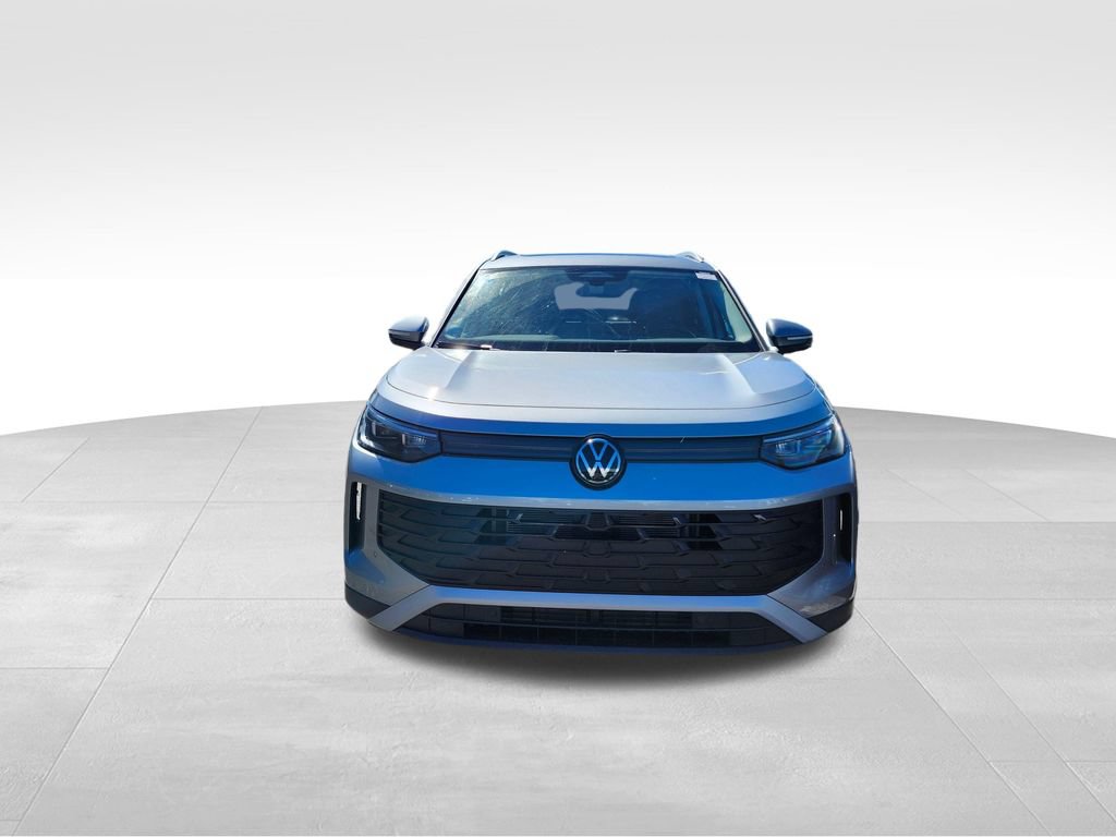 New 2026 Volkswagen Tiguan SE AWD/4WD image 2