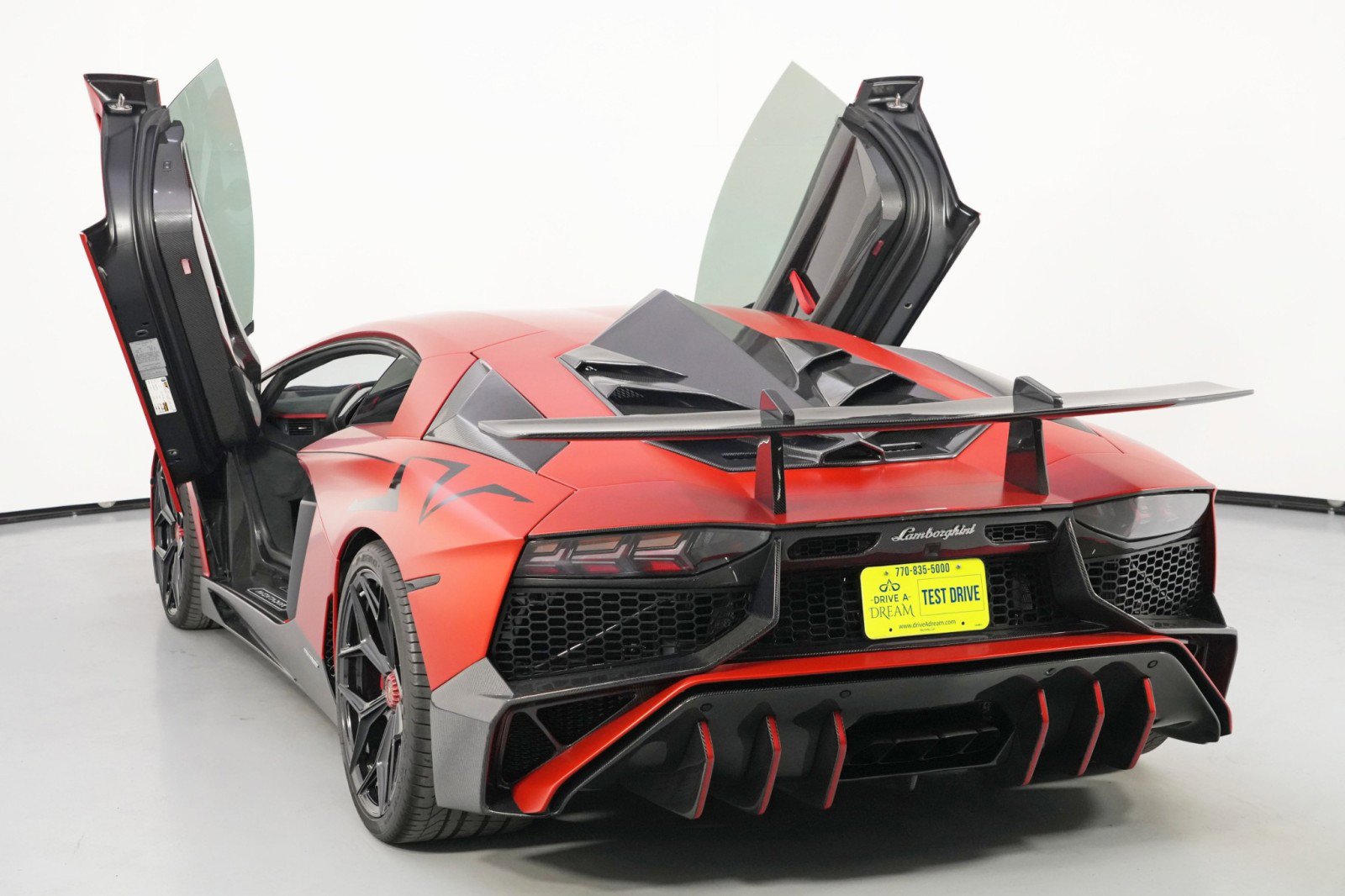 Used 2017 Lamborghini Aventador S image 60