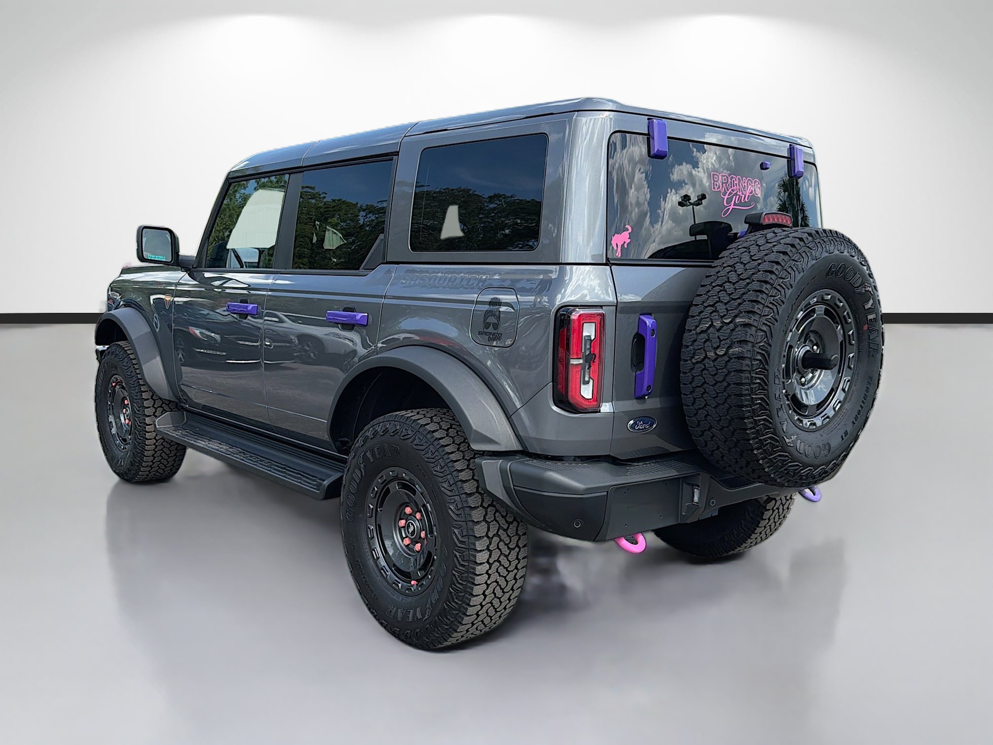 Used 2025 Ford Bronco Badlands AWD/4WD image 5