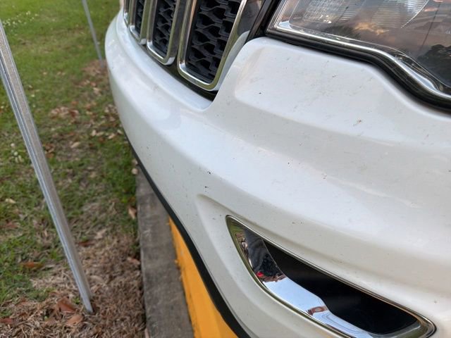 Used 2019 Jeep Grand Cherokee Limited w/ Trailer Tow Group IV image 3