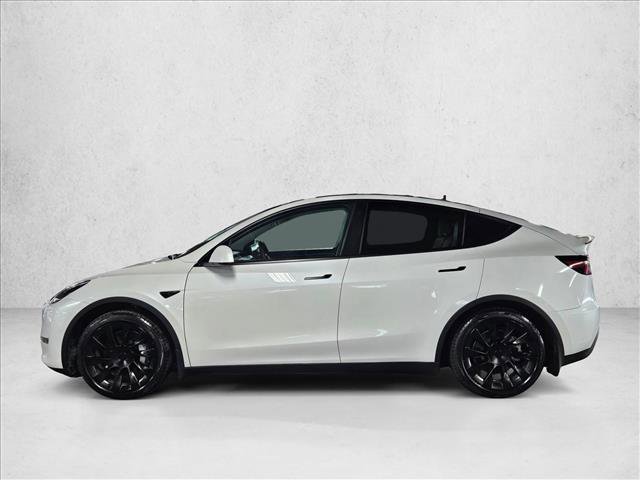 Used 2021 Tesla Model Y Long Range image 9