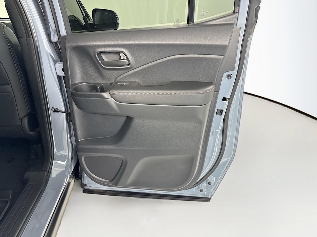 Certified 2025 Honda Ridgeline TrailSport image 27