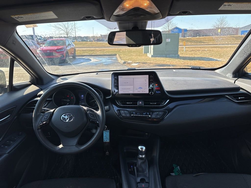Used 2019 Toyota C-HR LE image 17