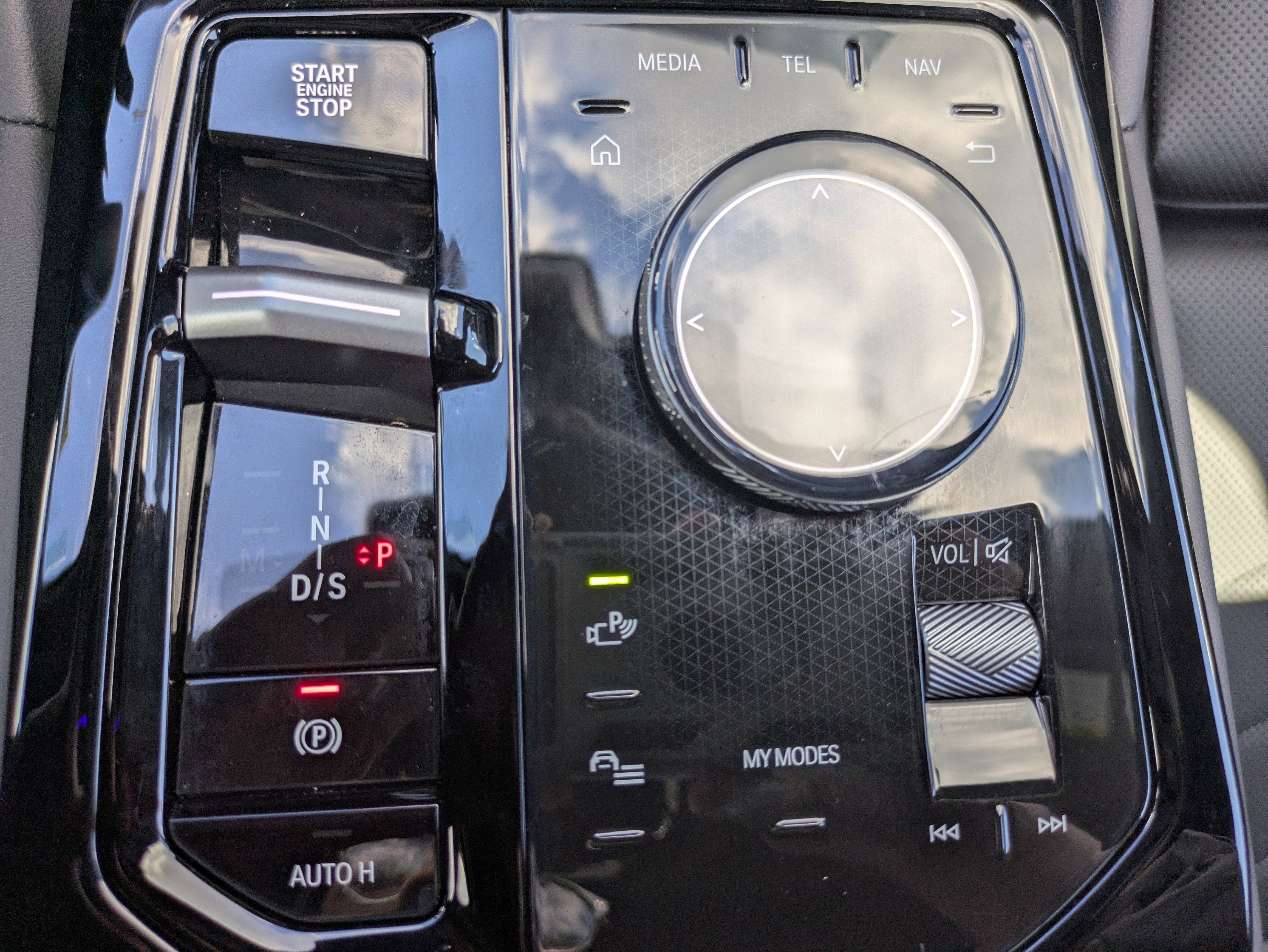 Used 2026 BMW 530i w/ M Sport Package image 33