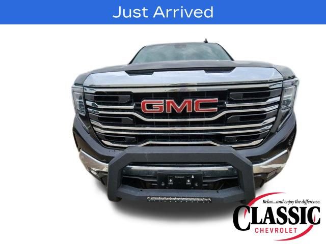 Used 2023 GMC Sierra 1500 SLT image 3