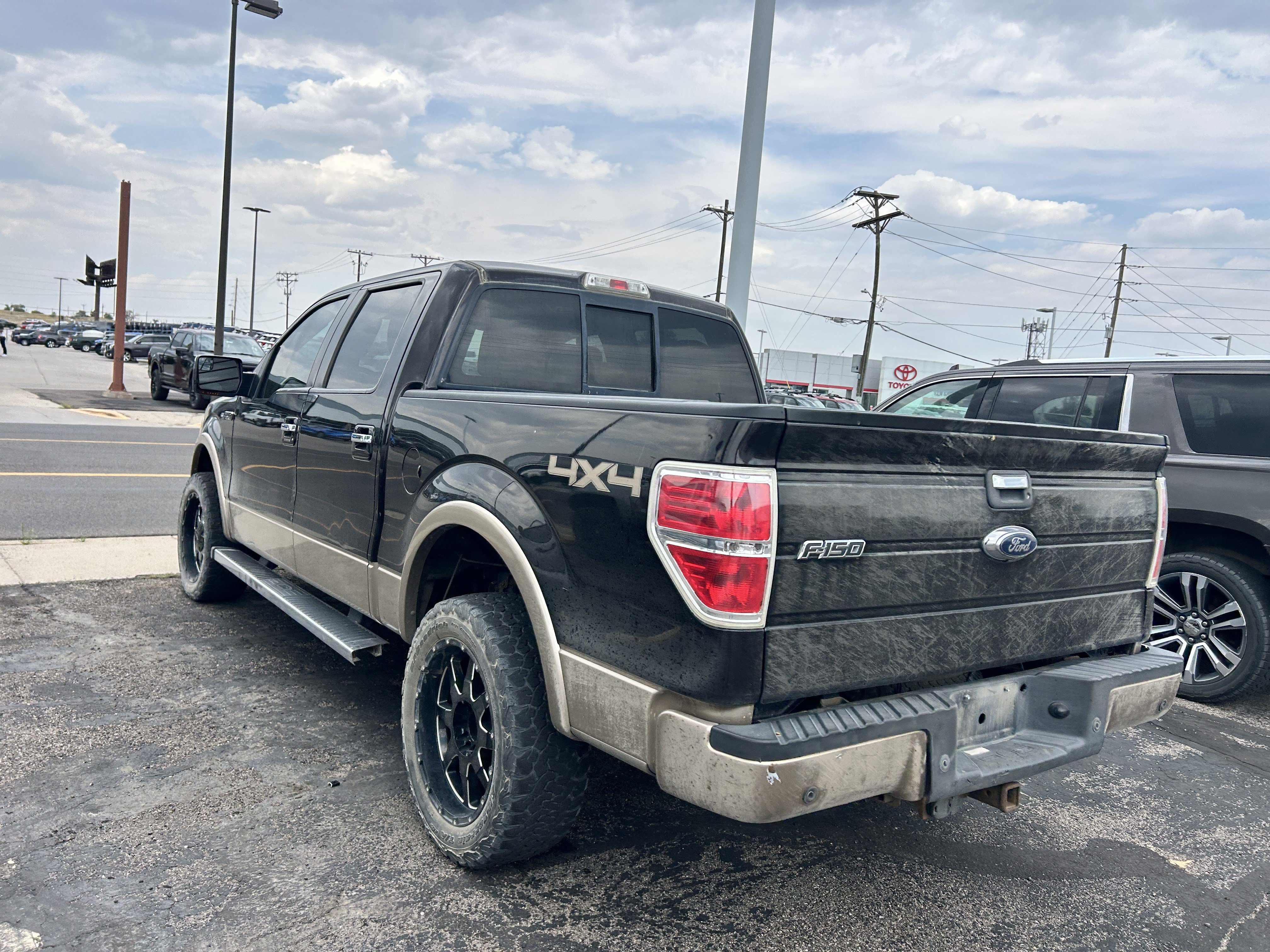 Used 2013 Ford F150 Lariat w/ Luxury Equipment Group AWD/4WD image 2