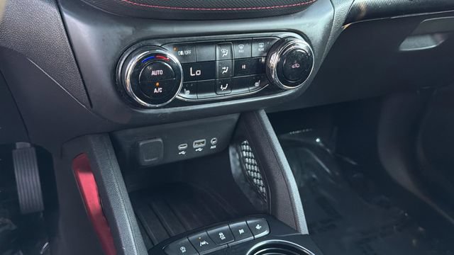 Used 2022 Chevrolet TrailBlazer RS w/ Sun and Liftgate Package FWD image 31