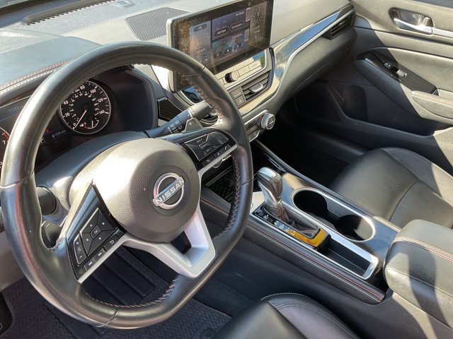 Used 2025 Nissan Altima 2.5 SR w/ SR Premium Package FWD image 20