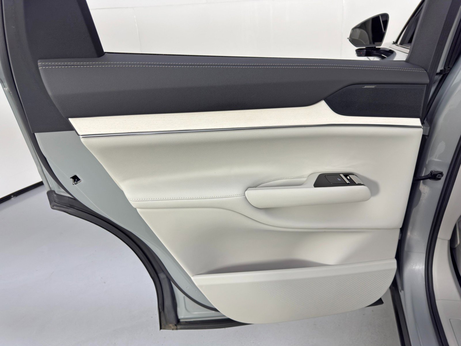 Used 2025 Volvo EX90 Ultra image 42