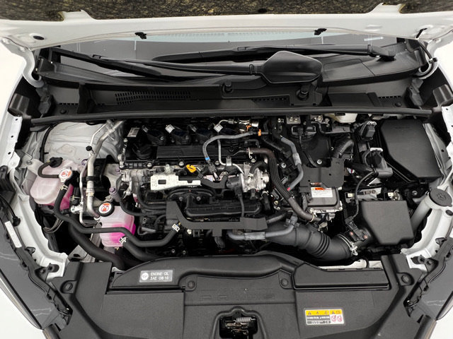 Used 2024 Toyota Prius LE AWD/4WD image 25