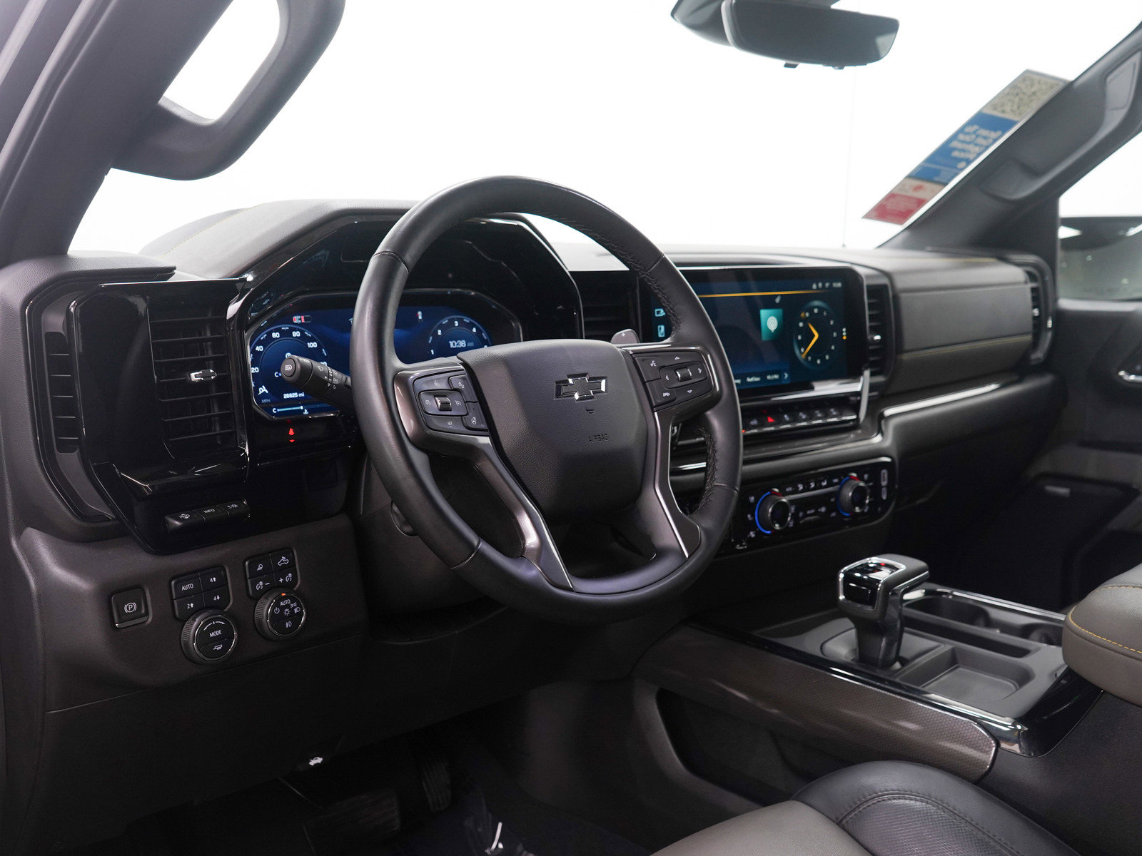 Used 2024 Chevrolet Silverado 1500 ZR2 w/ Technology Package image 19