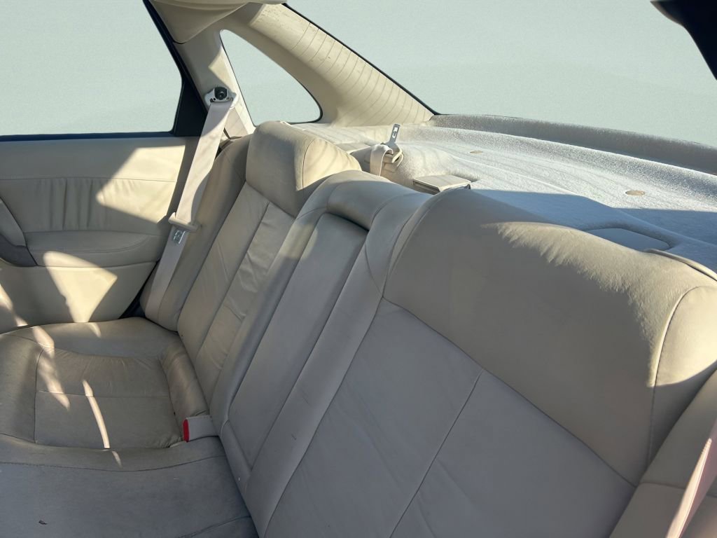 Used 2004 Saturn L-Series L300 image 12